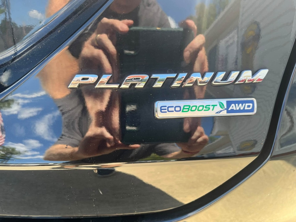 
								2017 Ford Fusion Platinum full									