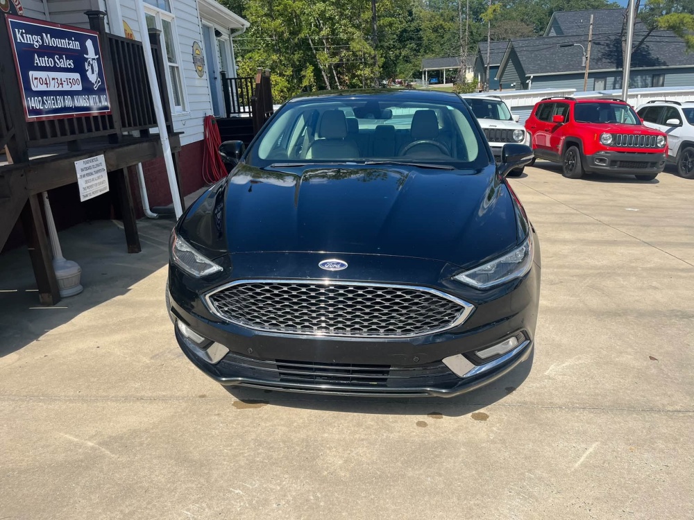 
								2017 Ford Fusion Platinum full									
